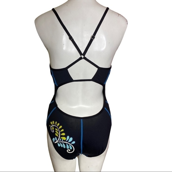 Athleta’s Racine Laptime One Piece - Picture 5 of 13